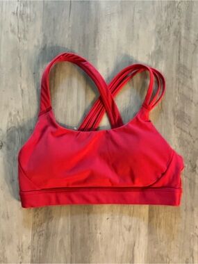 Athleta Train Free Sports Bra Clover Berry Size Small